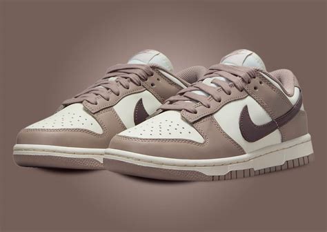 dunks low diffused taupe